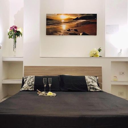 Appartamento Per Mare O Centro Storico Di Roma Lido di Ostia Ngoại thất bức ảnh