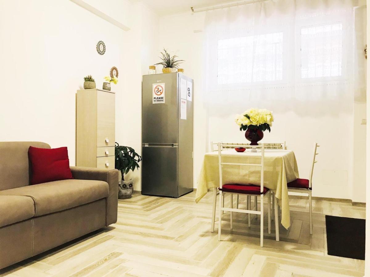 Appartamento Per Mare O Centro Storico Di Roma Lido di Ostia Ngoại thất bức ảnh